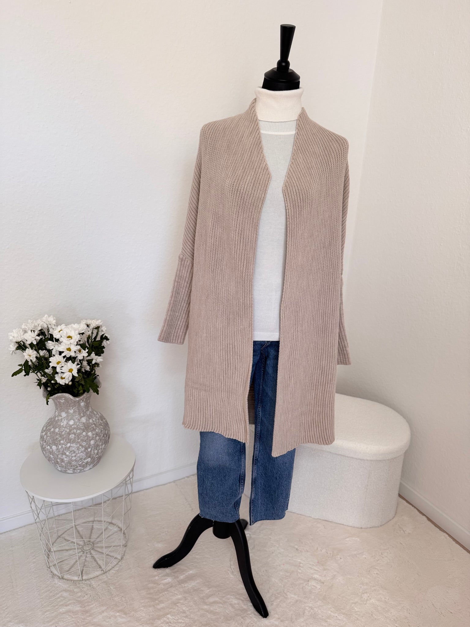 Strickjacke hellbeige